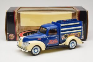 Ford Pepsi-Cola Replica Golden Wheel 1:18 PF351 Diecast - image 8 of 8