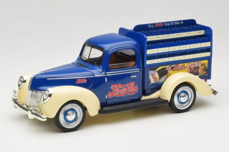 Ford Pepsi-Cola Replica Golden Wheel 1:18 PF351 Diecast