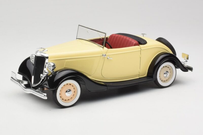 Ford Roadster Dearborn Yellow Solido 1:18 Ford Roadster Dearborn Yellow Solido 1:18 8008 Diecast