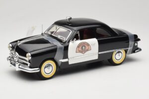 Ford Sedan Washington State Police Solido 1:18 8158 Diecast