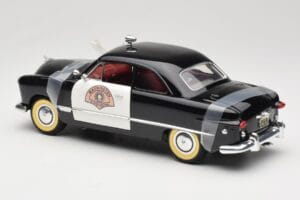 Ford Sedan Washington State Police Solido 1:18 8158 Diecast - image 7 of 8