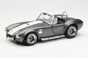 Ford Shelby Cobra 427 S/C Grey Metallic With White Stripes Kyosho 1:18 08045GRW Diecast