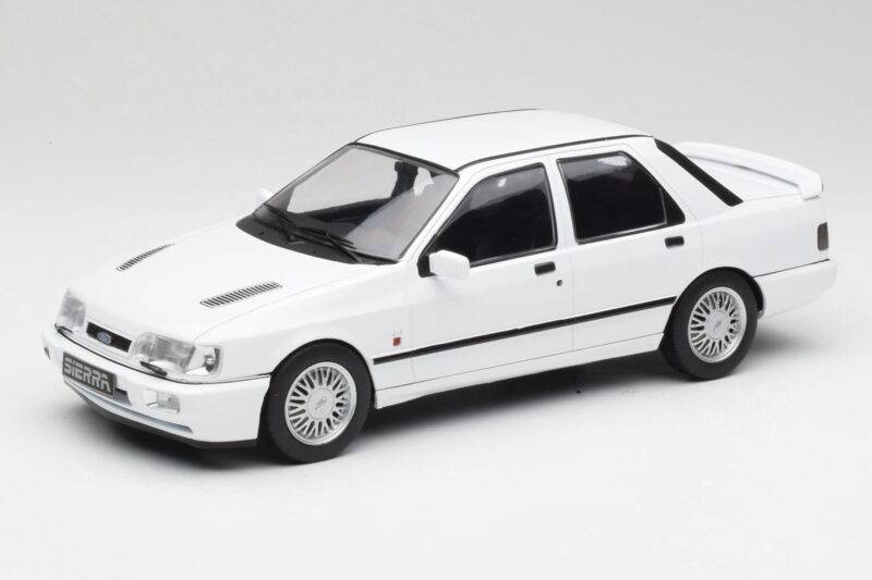 Ford Sierra RS Cosworth 4x4 White MCG 1:18 Ford Sierra RS Cosworth 4x4 White MCG 1:18 MCG18353 Diecast