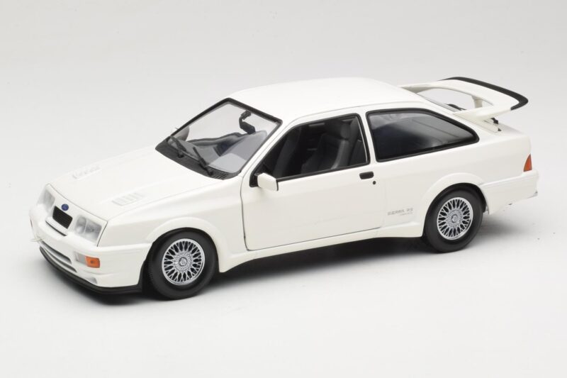 Ford Sierra RS Cosworth White Minichamps 1:18 150084000 Diecast