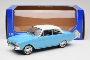 Ford Taunus 12M P1 Taunus Blue Revell 1:18 08880 Diecast - image 8 of 8