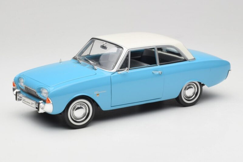 Ford Taunus 12M P1 Taunus Blue Revell 1:18 Ford Taunus 12M P1 Taunus Blue Revell 1:18 08880 Diecast