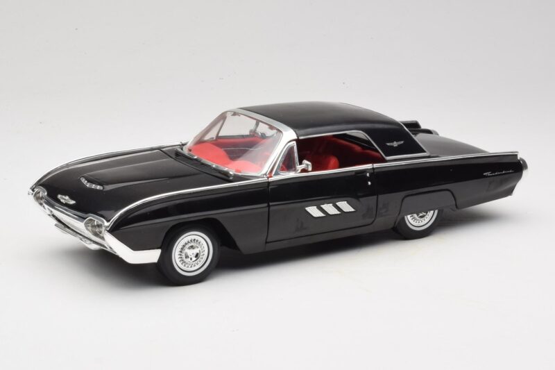 Ford Thunderbird Black Anson 1:18 30344 Diecast