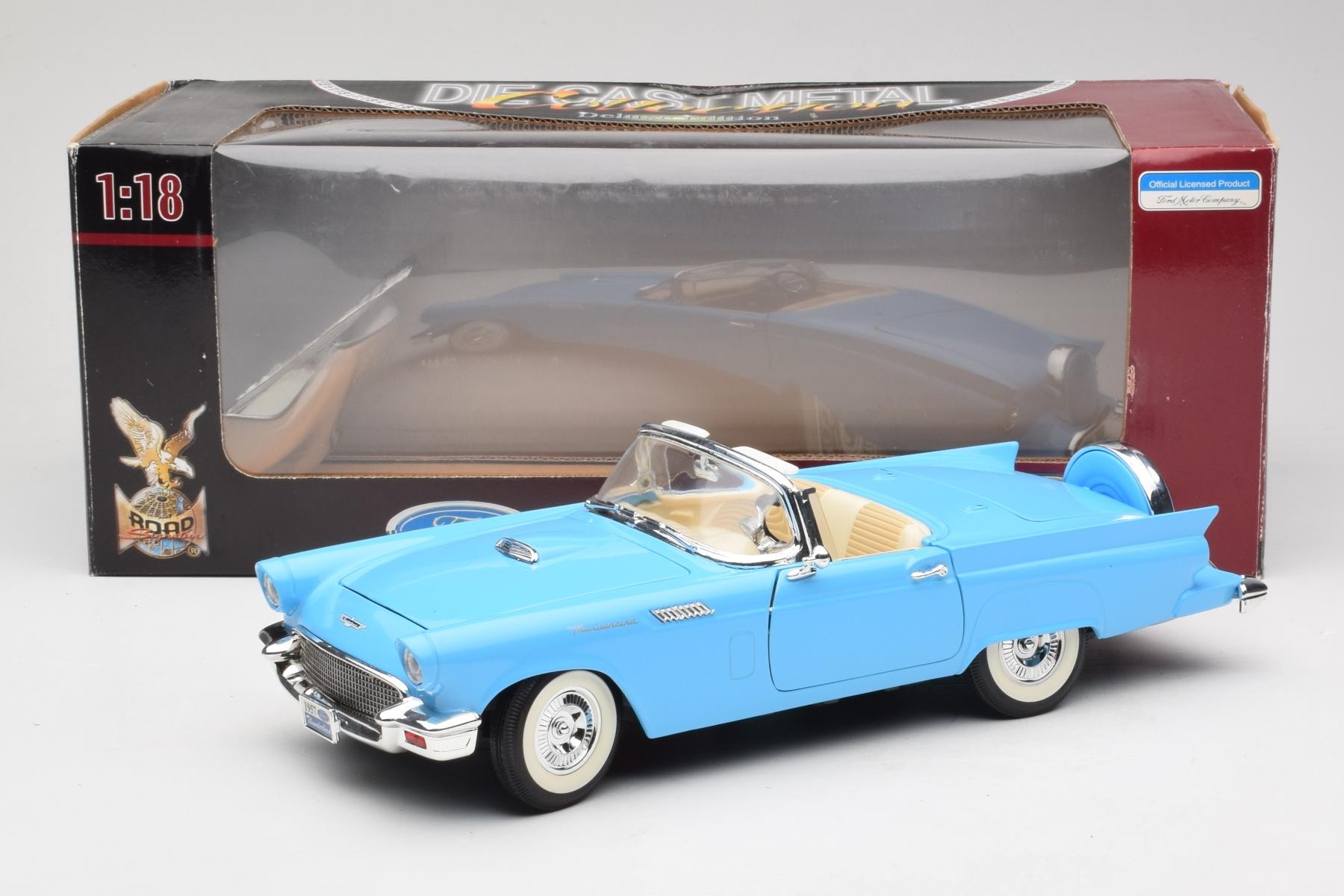 Road Signature 1957 Ford Thunderbird 1:18 Diecast Blue