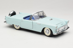 Ford Thunderbird Green Revell 1:18 8804-G1 Diecast - image 6 of 8