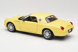 Ford Thunderbird Show Car Yellow Maisto 1:18 50336 Diecast - image 7 of 8