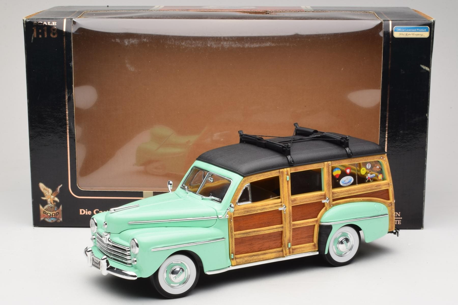 Ford Woody Panel Wagon 1948 1:18 Road Signature