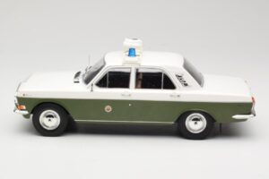 GAZ Volga GAZ-24 Police MCG 1:18 MCG18015 Diecast - image 3 of 6