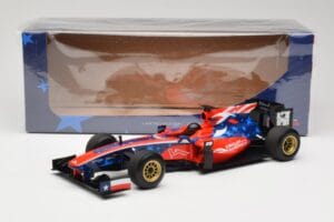 Generic F1 Car 2019-2020 Circuit of the Americas Minichamps 1:18 113190000 Diecast - image 7 of 7