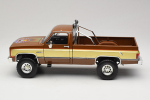 GMC K-2500 Sierra Grande Brown GreenLight 1:18 13560 Diecast - image 4 of 8