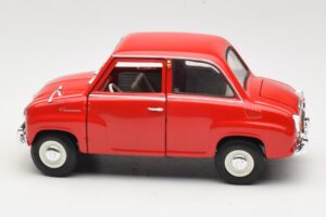 Goggomobil T 250 Red Revell 1:18 08952 Diecast - image 3 of 7