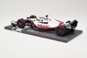 Haas VF-22 #20 K. Magnussen Bahrain GP 2022 Minichamps 1:18 117220120 Diecast - image 5 of 6