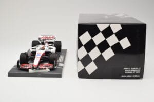 Haas VF-22 #20 K. Magnussen Bahrain GP 2022 Minichamps 1:18 117220120 Diecast - image 6 of 6