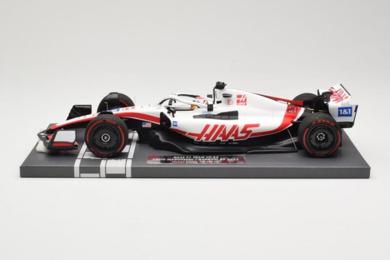 Haas VF-22 #20 K. Magnussen Bahrain GP 2022 Minichamps 1:18 117220120 Diecast