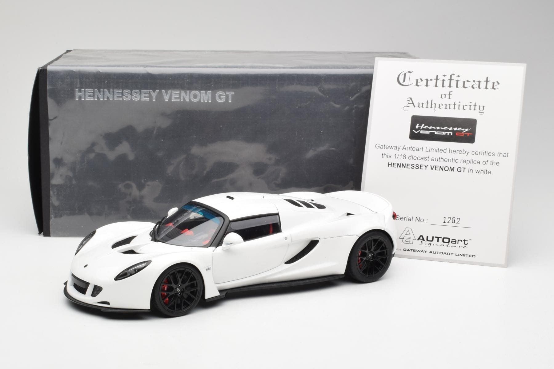 AUTOart Hennessey Venom GT 1:18 Diecast White Hypercar