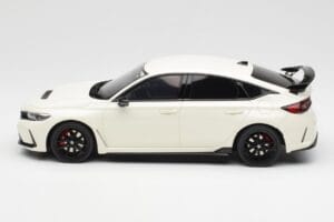 Honda Civic Type R FL5 Championship White Otto 1:18 OT1056 Resin - image 3 of 6