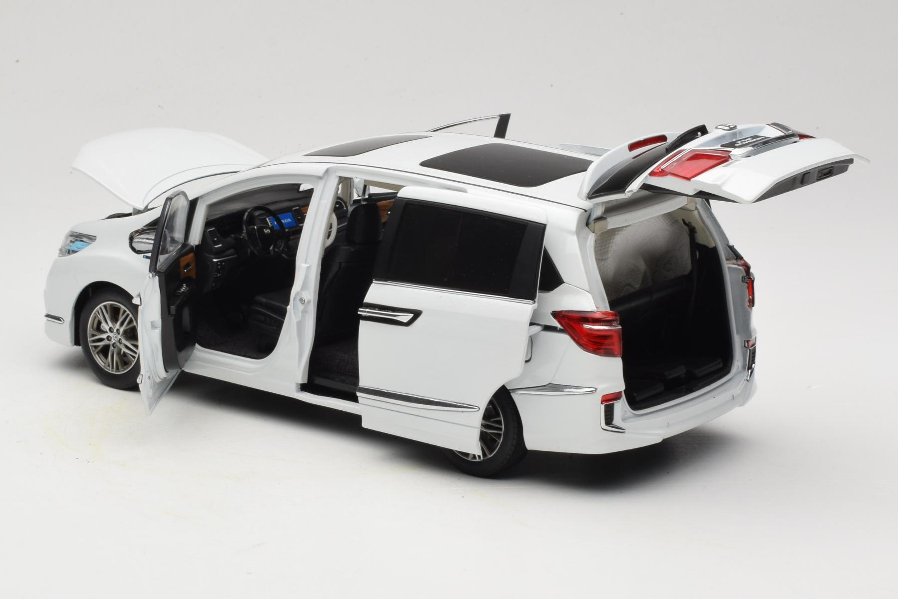 Honda Elysion 1:18 Diecast Minivan White OEM