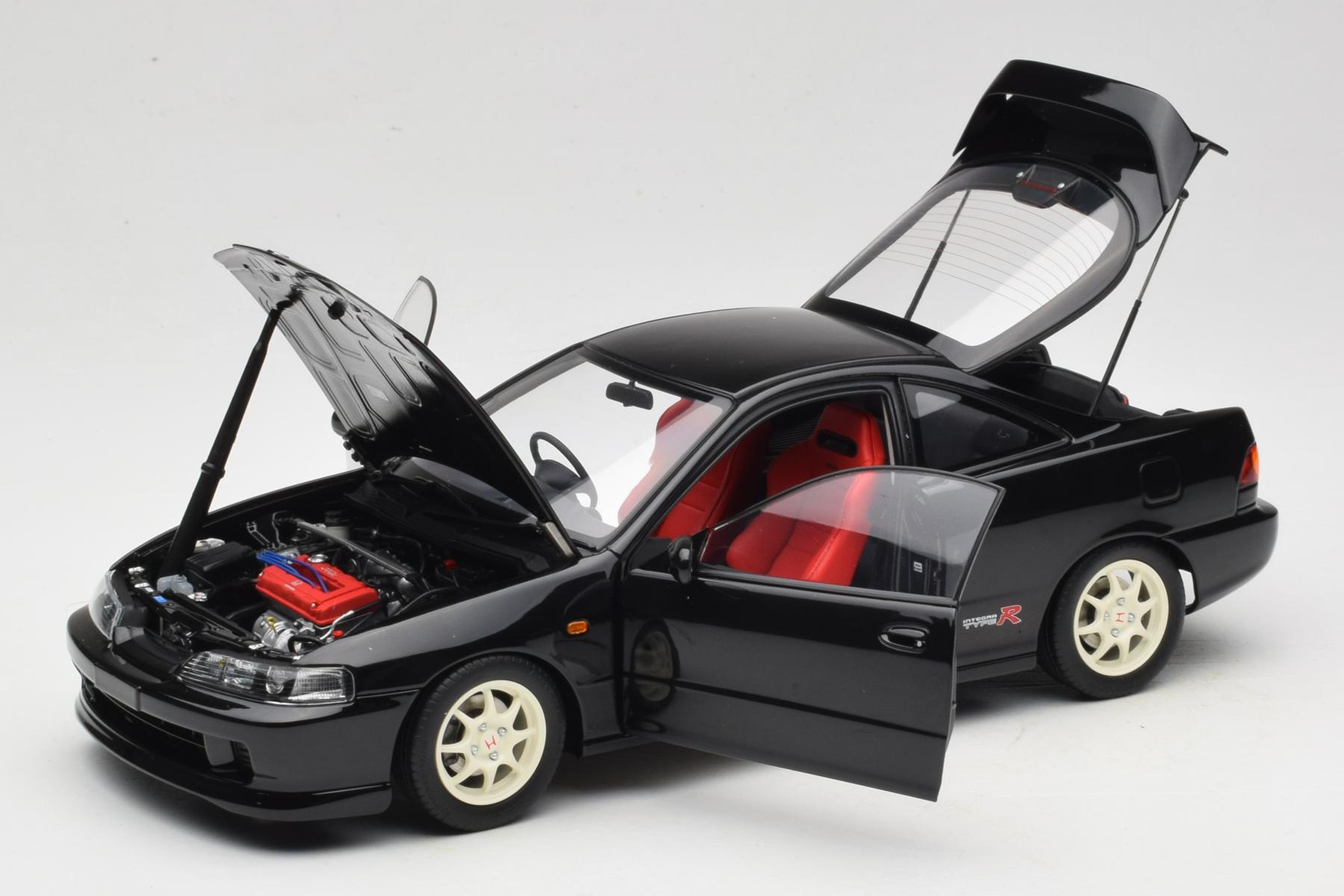 MotorHelix Honda Integra Type R DC2 1:18 Flamenco Black
