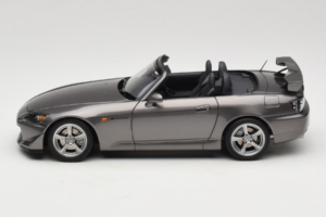 Honda S2000 AP2 Type S Moon Rock Metallic MotorHelix 1:18 M85111 Diecast - image 5 of 9