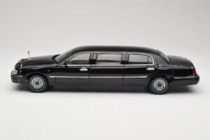 Hongqi Qijian CA7460 FAW 1:18 139940 Diecast - image 4 of 8
