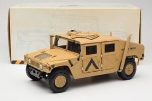 Hummer H1 AM General Military Police Exoto 1:18 01801 Diecast - image 8 of 8