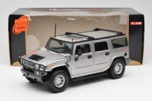 Hummer H2 Silver Maisto 1:18 7449569 Diecast - image 8 of 8