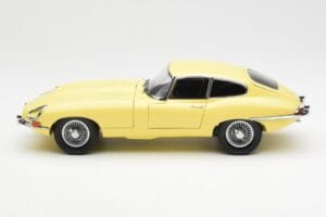 Jaguar E-Type 3.8 Series 1 Light Yellow Kyosho 1:18 08954LY Diecast - image 4 of 8