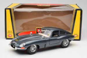 Jaguar E-Type Grey Bburago 1:18 30018 Diecast - image 8 of 8