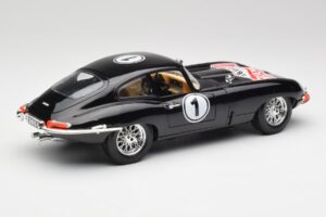 Jaguar E-Type Series 1 #1 British Racing Green Bburago 1:18 3018-M3 Diecast - image 3 of 8