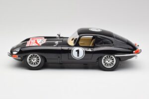Jaguar E-Type Series 1 #1 British Racing Green Bburago 1:18 3018-M3 Diecast - image 4 of 8