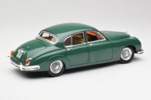 Jaguar Mk II British Racing Green Maisto 1:18 50287 Diecast - image 3 of 8
