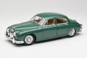 Jaguar Mk II British Racing Green Maisto 1:18 50287 Diecast