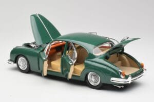 Jaguar Mk II British Racing Green Maisto 1:18 50287 Diecast - image 5 of 8
