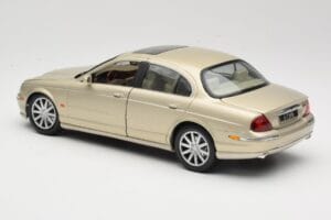 Jaguar S-Type X200 Bronze Maisto 1:18 50332 Diecast - image 7 of 8