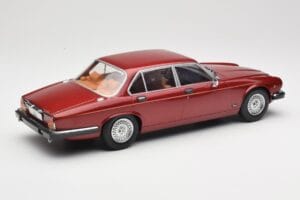 Jaguar XJ Series III Metallic Dark Red MCG 1:18 MCG18176 Diecast - image 2 of 6