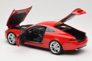 Jaguar XK X150 Red Minichamps 1:18 150130503 Diecast - image 5 of 8