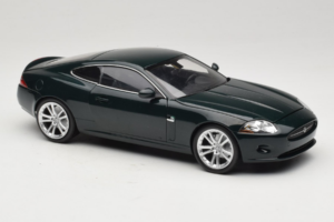 Jaguar XK X150 Green Minichamps 1:18 150130500 Diecast - image 6 of 8