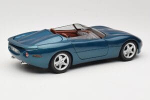 Jaguar XK180 Green Maisto 1:18 50337 Diecast - image 3 of 8