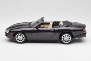 Jaguar XKR X100 Cabriolet Grey Maisto 1:18 50331 Diecast - image 4 of 8