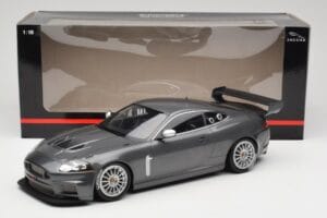 Jaguar XKR GT3 Grey Metallic Minichamps 1:18 150081390 Diecast - image 6 of 6