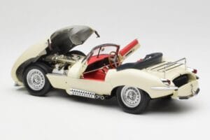 Jaguar XKSS Cream AUTOart 1:18 73512 Diecast - image 5 of 8