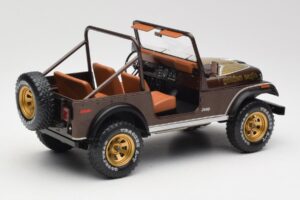 Jeep CJ-7 Golden Eagle Green MCG 1:18 MCG18109 Diecast - image 2 of 6