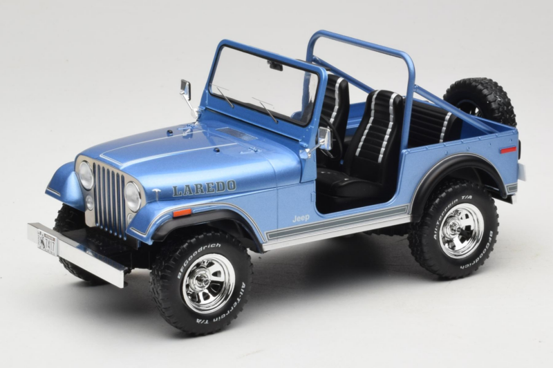 Jeep CJ-7 Laredo Blue MCG 1:18 Jeep CJ-7 Laredo Blue MCG 1:18 MCG18553 Diecast