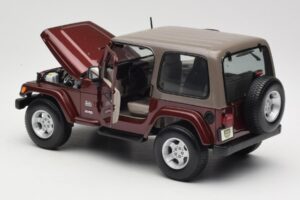 Jeep Wrangler TJ Sahara Red Maisto 1:18 31662 Diecast - image 5 of 8