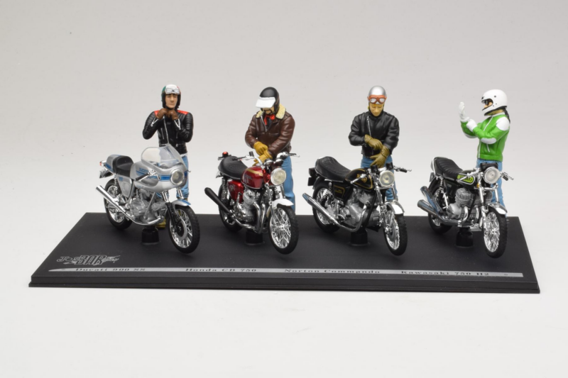 Joe Bar Team Collection with Figures Solido 1:18 5008 Diecast