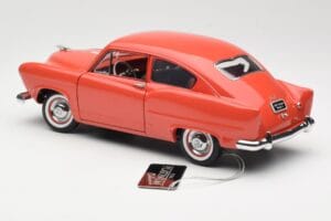 Kaiser Henry J Red Sun Star 1:18 5092 Diecast - image 7 of 8